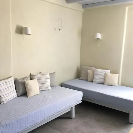 Makares 4*
