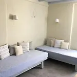 Makares 4*