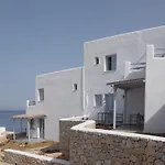 Makares 4*