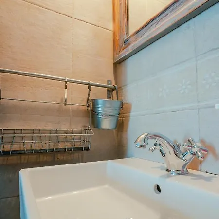 Makares Apart-hotel 4*