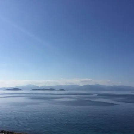 Makares Apartahotel *