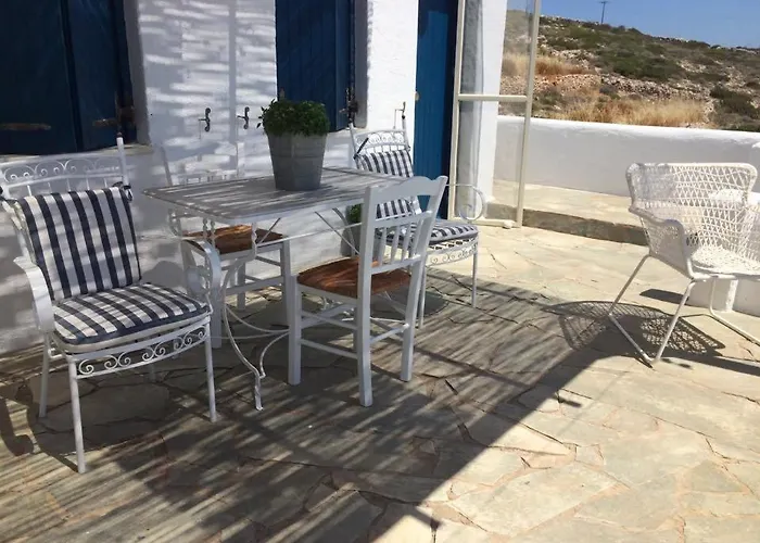 Makares Aparthotel 4*